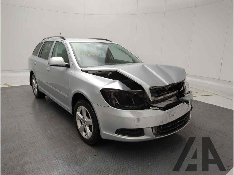 2011 SKODA OCTAVIA SE PLUS TSI 1798cc TURBO PETROL MANUAL 6 Speed 5 DOOR ESTATE