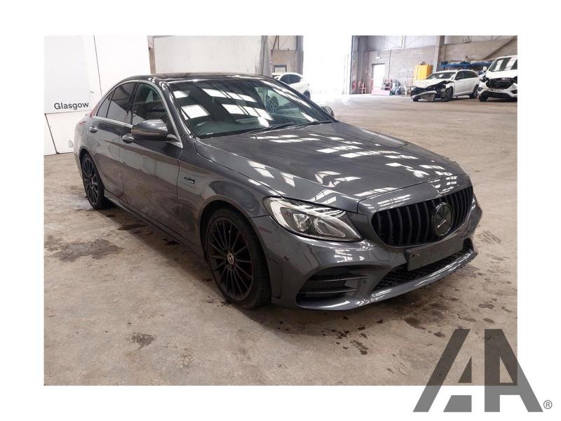 2015 MERCEDES C-CLASS C220 BLUETEC AMG LINE PREMIUM 2143cc TURBO DIESEL AUTOMATIC 4 DOOR SALOON