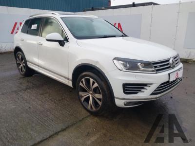 Image of 2015 VOLKSWAGEN TOUAREG V6 R-LINE TDI BLUEMOTION TECHN 2967cc TURBO DIESEL AUTOMATIC 8 Speed 5 DOOR ESTATE