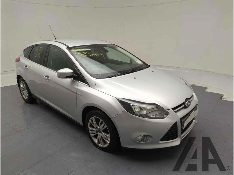 2014 FORD FOCUS TITANIUM NAVIGATOR 999cc TURBO PETROL MANUAL 6 Speed 5 DOOR HATCHBACK