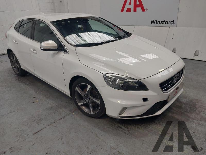 2014 VOLVO V40 D2 R-DESIGN 1560cc TURBO DIESEL AUTOMATIC 6 Speed 5 DOOR HATCHBACK