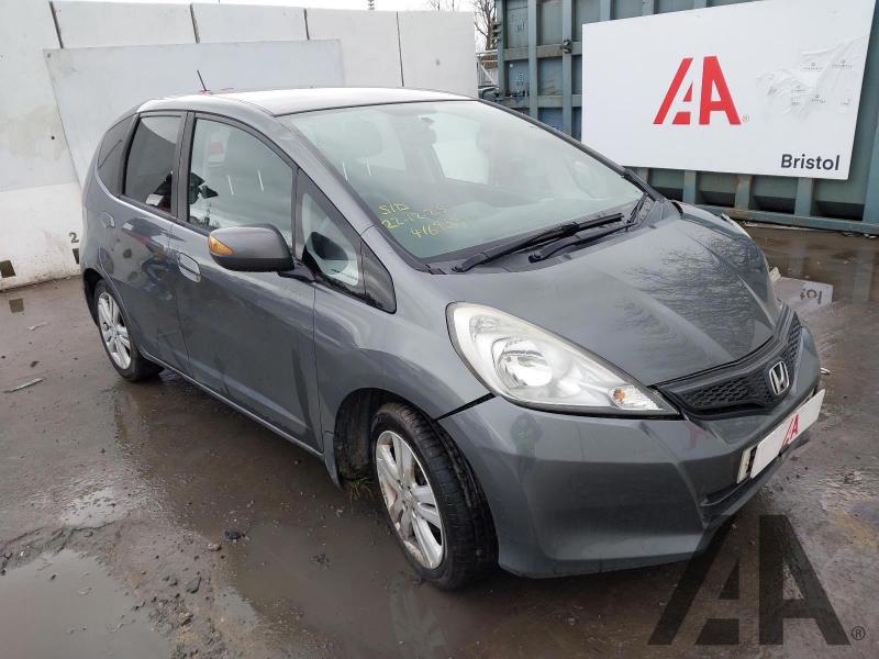 2015 HONDA JAZZ I-VTEC ES PLUS 1339cc PETROL MANUAL 5 Speed 5 DOOR HATCHBACK