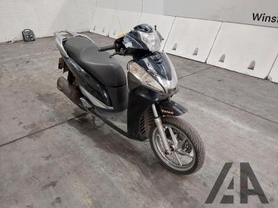 Image of 2011 HONDA SH 279cc PETROL CVT SCOOTER