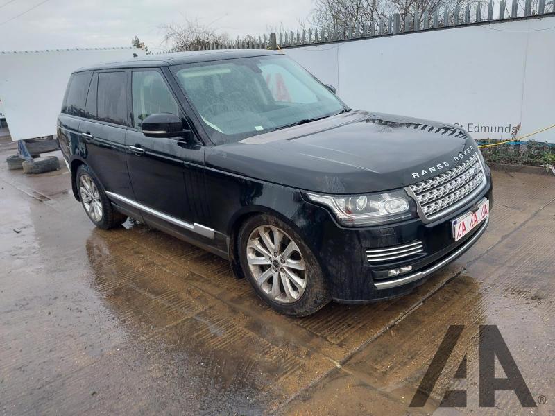 2015 LAND ROVER RANGE ROVER VOGUE SDV8 VOGUE SE 4367cc TURBO DIESEL AUTOMATIC 5 DOOR ESTATE