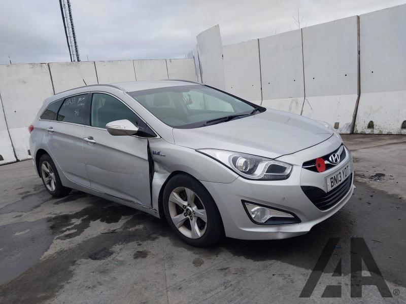 2013 HYUNDAI I40 CRDI STYLE BLUE DRIVE 1685cc TURBO DIESEL MANUAL 6 Speed 5 DOOR ESTATE