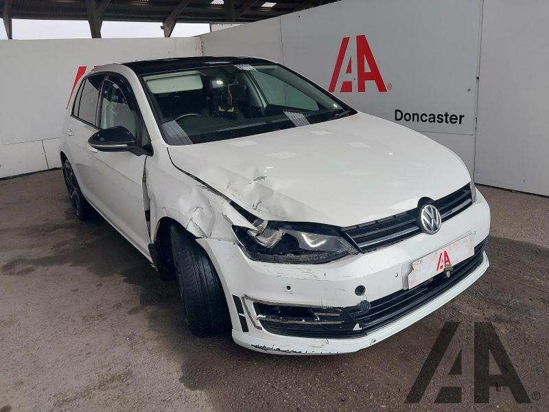 2013 VOLKSWAGEN GOLF SE TDI BLUEMOTION TECHNOLOGY D 1598cc TURBO DIESEL SEMI AUTO 7 Speed 5 DOOR HATCHBACK