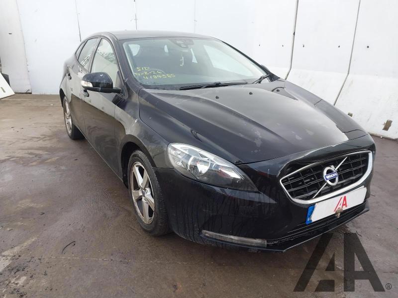 2016 VOLVO V40 D2 ES NAV 1969cc TURBO DIESEL MANUAL 6 Speed 5 DOOR HATCHBACK