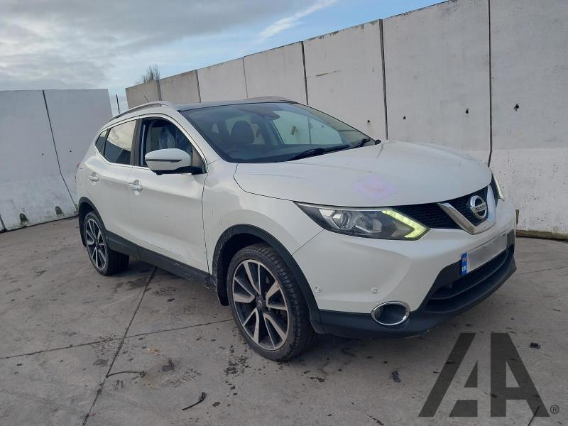 2015 NISSAN QASHQAI DCI TEKNA 1598cc TURBO DIESEL MANUAL 6 Speed 5 DOOR HATCHBACK