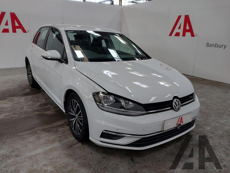 2017 VOLKSWAGEN GOLF SE NAVIGATION TSI BLUEMOTION T 1395cc TURBO PETROL SEMI AUTO 7 Speed 5 DOOR HATCHBACK