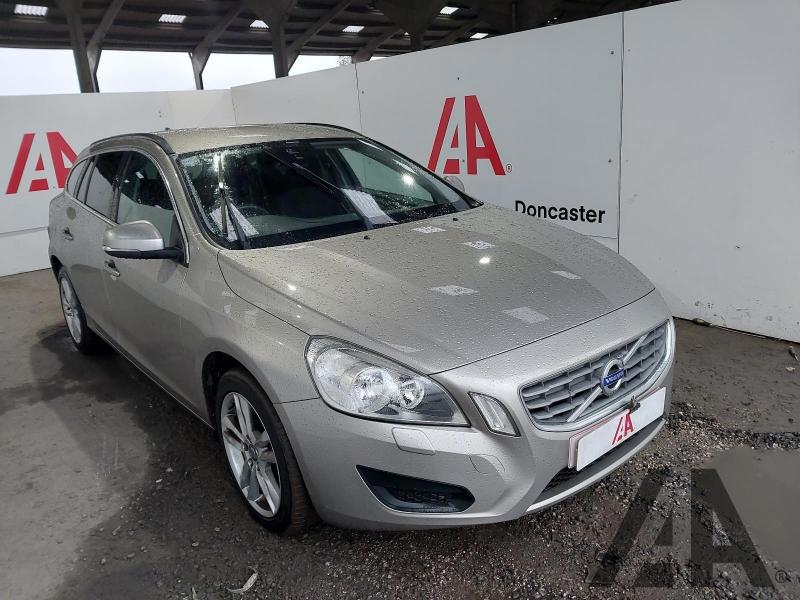 2013 VOLVO V60 D2 SE 1560cc TURBO DIESEL MANUAL 5 DOOR ESTATE