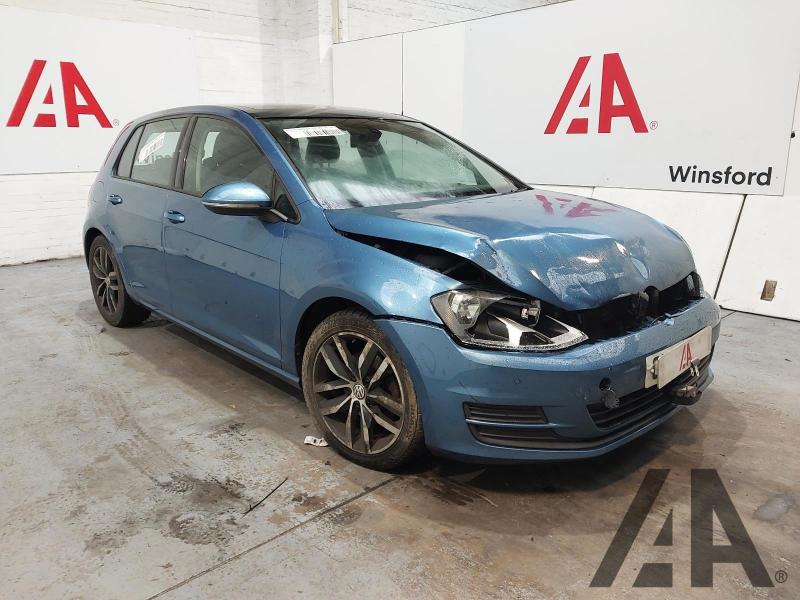 2013 VOLKSWAGEN GOLF SE TDI BLUEMOTION TECHNOLOGY 1598cc TURBO DIESEL MANUAL 5 Speed 5 DOOR HATCHBACK