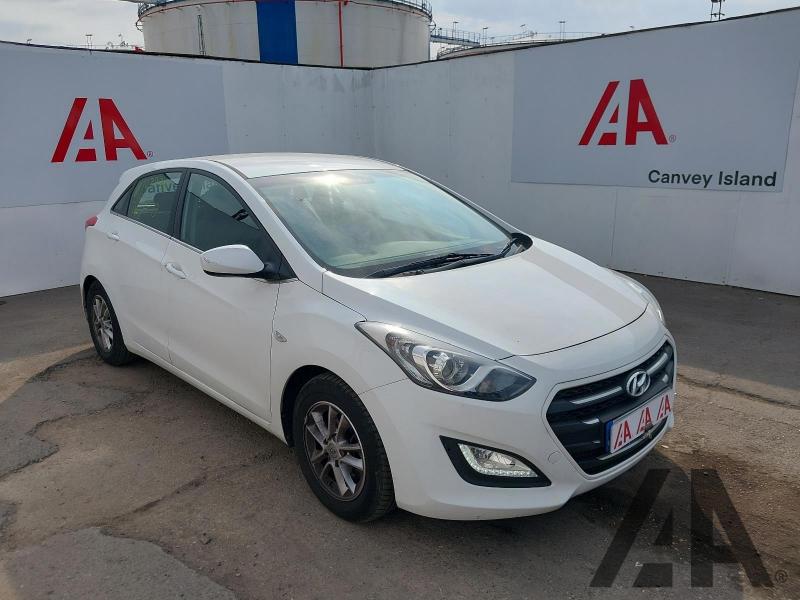 2015 HYUNDAI I30 CRDI SE BLUE DRIVE 1582cc TURBO DIESEL MANUAL 6 Speed 5 DOOR HATCHBACK