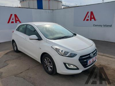 Image of 2015 HYUNDAI I30 CRDI SE BLUE DRIVE 1582cc TURBO DIESEL MANUAL 6 Speed 5 DOOR HATCHBACK