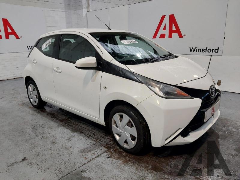 2016 TOYOTA AYGO VVT-I X-PLAY 998cc PETROL MANUAL 5 DOOR HATCHBACK