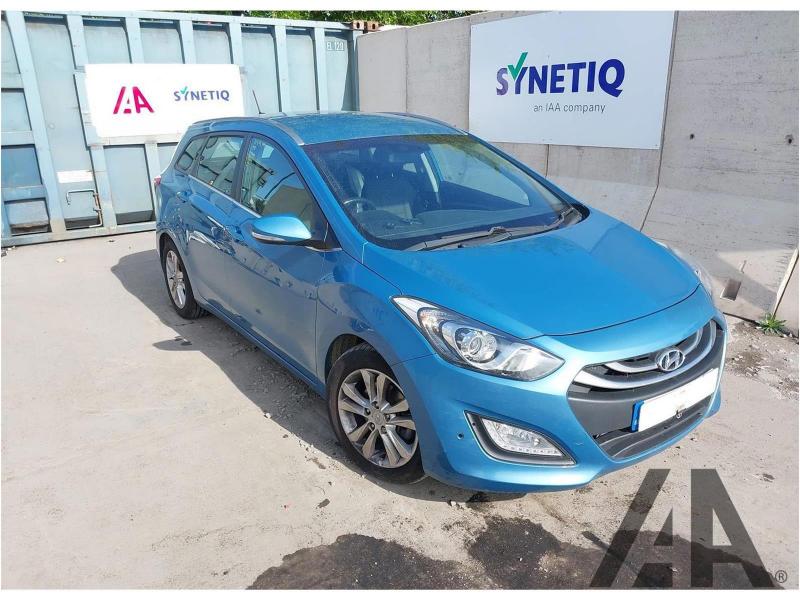 2012 HYUNDAI I30 CRDI STYLE NAV BLUE DRIVE 1582cc TURBO DIESEL MANUAL 6 Speed 5 DOOR ESTATE