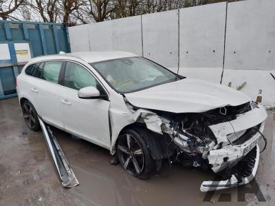 Image of 2018 VOLVO V60 D4 R-DESIGN LUX NAV 1969cc TURBO DIESEL MANUAL 5 DOOR ESTATE