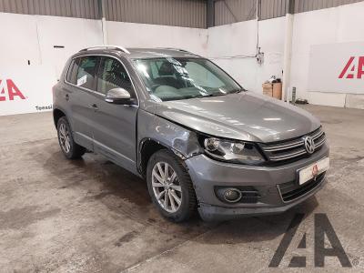 Image of 2013 VOLKSWAGEN TIGUAN SE TDI BLUEMOTION TECHNOLOGY 4 1968cc TURBO DIESEL MANUAL 6 Speed 5 DOOR ESTATE