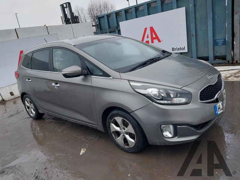2015 KIA CARENS CRDI 2 ISG 1685cc TURBO DIESEL MANUAL 6 Speed 5 DOOR MPV