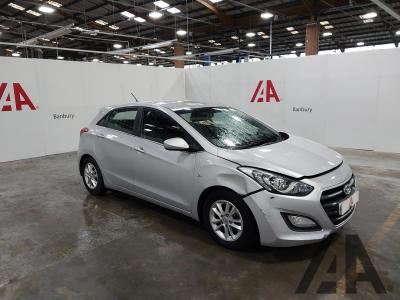 Image of 2015 HYUNDAI I30 CRDI SE BLUE DRIVE 1582cc TURBO DIESEL MANUAL 6 Speed 5 DOOR HATCHBACK