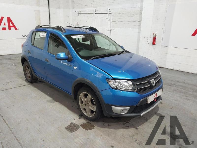 2014 DACIA SANDERO STEPWAY LAUREATE DCI 1461cc TURBO DIESEL MANUAL 5 Speed 5 DOOR HATCHBACK
