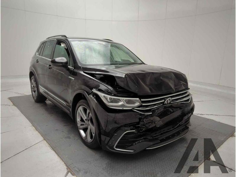 2023 VOLKSWAGEN TIGUAN R-LINE EDITION TSI DSG 1498cc TURBO PETROL SEMI AUTO 5 DOOR ESTATE