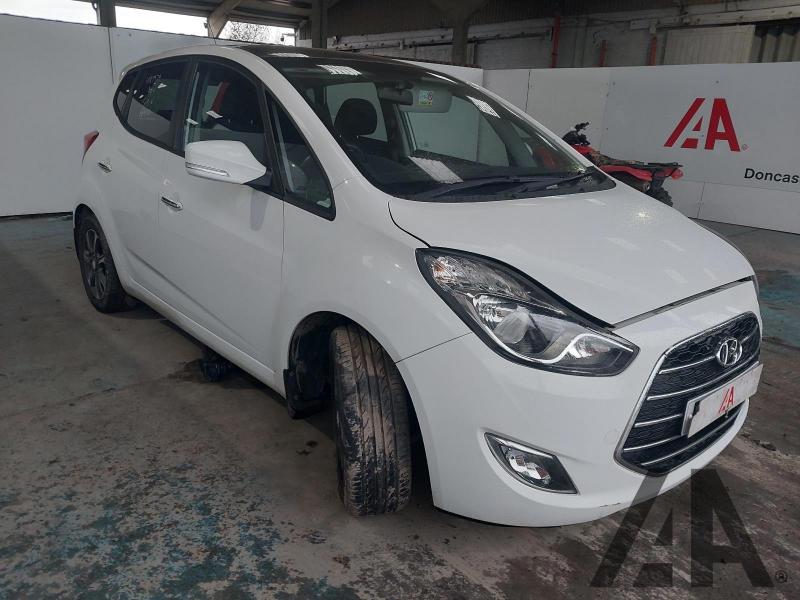 2015 HYUNDAI IX20 CRDI PREMIUM BLUE DRIVE 1582cc TURBO DIESEL MANUAL 6 Speed 5 DOOR MPV