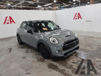 Image of 2017 MINI HATCH COOPER SD 1995cc TURBO DIESEL MANUAL 6 Speed 5 DOOR HATCHBACK