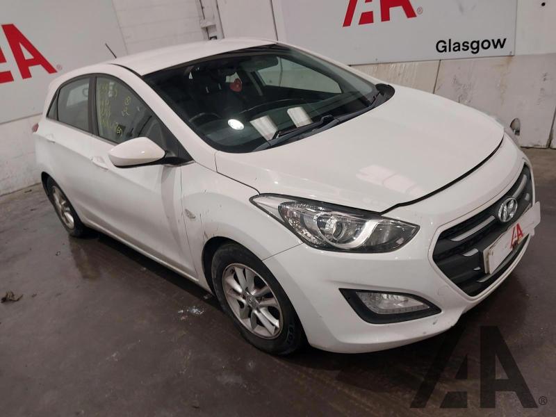 2015 HYUNDAI I30 CRDI SE BLUE DRIVE 1582cc TURBO DIESEL MANUAL 6 Speed 5 DOOR HATCHBACK
