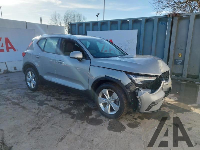 2023 VOLVO XC40 B3 CORE 1969cc TURBO PETROL SEMI AUTO 5 DOOR ESTATE