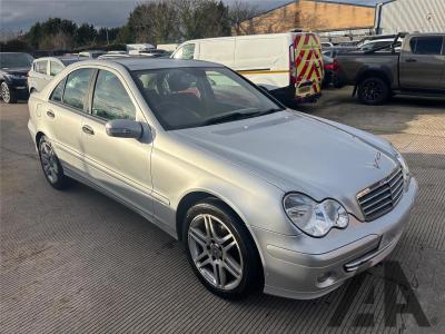 Image of 2007 MERCEDES C-CLASS C200 CDI CLASSIC SE 2148cc TURBO DIESEL AUTOMATIC 4 DOOR SALOON