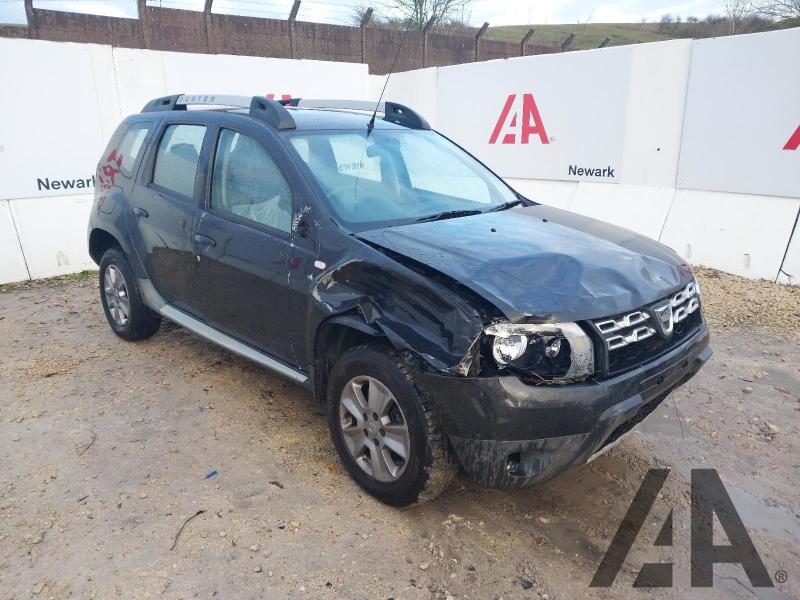 2015 DACIA DUSTER LAUREATE DCI 1461cc TURBO DIESEL MANUAL 6 Speed 5 DOOR HATCHBACK