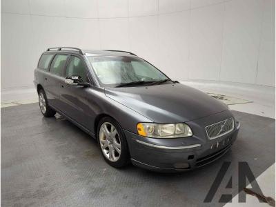 Image of 2007 VOLVO V70 SE D5 2400cc TURBO DIESEL AUTOMATIC 6 Speed 5 DOOR ESTATE