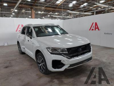 Image of 2020 VOLKSWAGEN TOUAREG V6 R-LINE TDI 2967cc TURBO DIESEL AUTOMATIC 5 DOOR ESTATE
