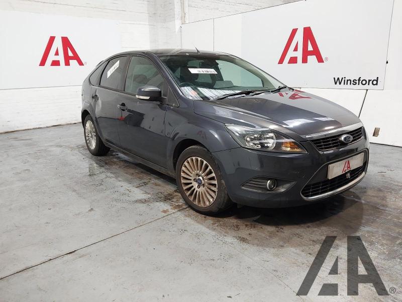 2011 FORD FOCUS TITANIUM TDCI 1560cc TURBO DIESEL MANUAL 5 Speed 5 DOOR HATCHBACK