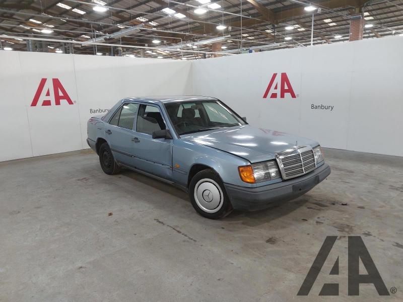 1988 MERCEDES COMPACT 200 1997cc PETROL AUTOMATIC 4 Speed 4 DOOR SALOON