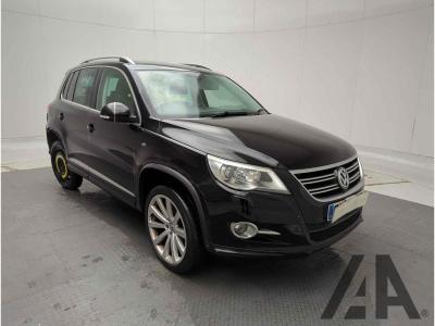 Image of 2009 VOLKSWAGEN TIGUAN R LINE TDI 4MOTION 1968cc TURBO DIESEL MANUAL 6 Speed 5 DOOR ESTATE