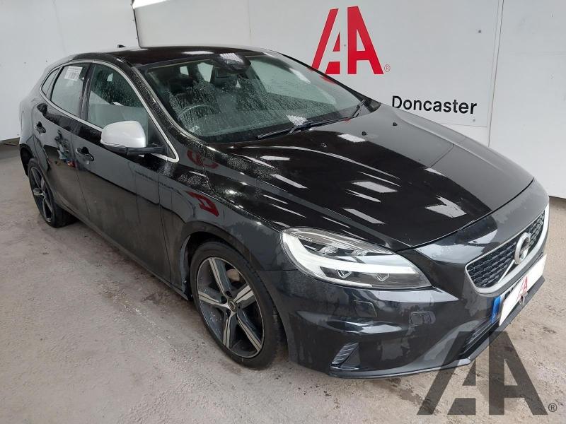 2017 VOLVO V40 T2 R-DESIGN 1969cc TURBO PETROL MANUAL 6 Speed 5 DOOR HATCHBACK