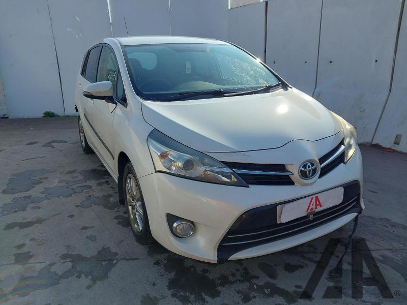 2015 TOYOTA VERSO D-4D ICON 1598cc TURBO DIESEL MANUAL 6 Speed 5 DOOR MPV