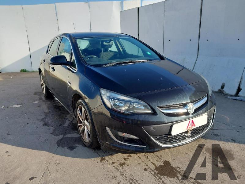 2013 VAUXHALL ASTRA SRI 1398cc PETROL MANUAL 5 Speed 5 DOOR HATCHBACK