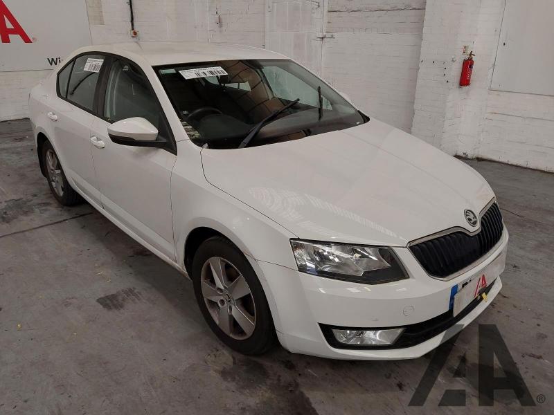 2015 SKODA OCTAVIA SE TSI 1197cc TURBO PETROL MANUAL 6 Speed 5 DOOR HATCHBACK