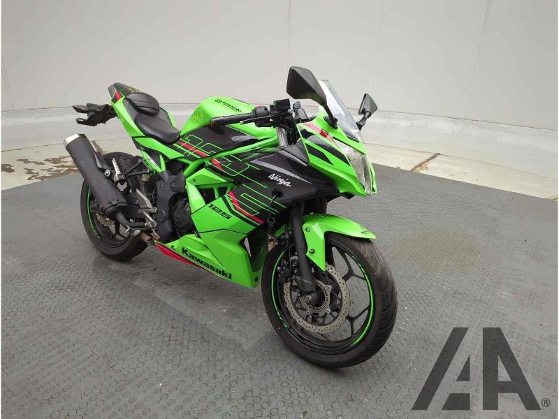 2023 KAWASAKI BX (NINJA) 125cc PETROL MANUAL SPORT