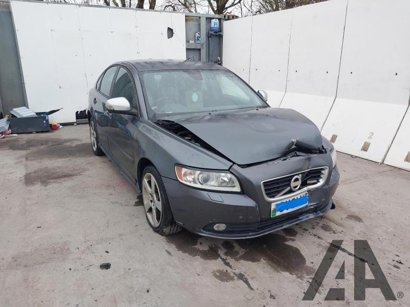 2011 VOLVO S40 D3 R-DESIGN EDITION 1984cc TURBO DIESEL MANUAL 6 Speed 4 DOOR SALOON