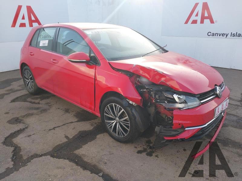 2017 VOLKSWAGEN GOLF SE TSI BLUEMOTION TECHNOLOGY D 1395cc TURBO PETROL SEMI AUTO 7 Speed 5 DOOR HATCHBACK