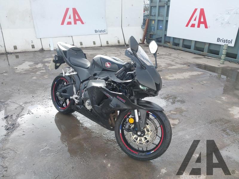 2025 HONDA CBR 600 R3-R 599cc PETROL MANUAL SPORT