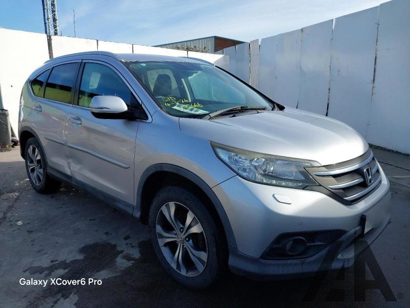 2013 HONDA CR-V I-DTEC SR 1597cc TURBO DIESEL MANUAL 6 Speed 5 DOOR ESTATE