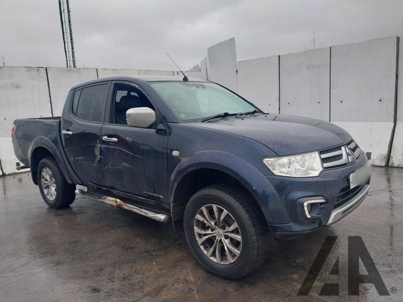 2015 MITSUBISHI L200 DI-D 4X4 BARBARIAN LB DCB 2477cc TURBO DIESEL MANUAL 5 Speed PICK UP
