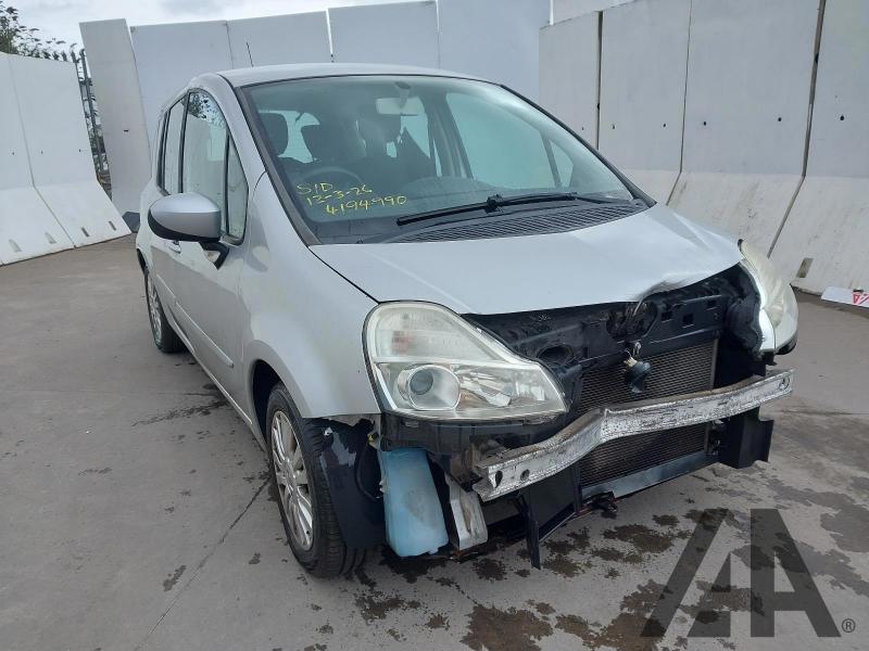 2010 RENAULT GRAND MODUS DYNAMIQUE VVT 1598cc PETROL AUTOMATIC 4 Speed 5 DOOR HATCHBACK