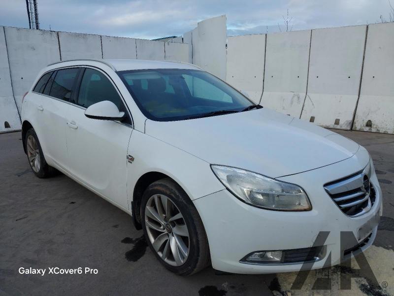 2013 VAUXHALL INSIGNIA SRI NAV CDTI 1956cc TURBO DIESEL AUTOMATIC 6 Speed 5 DOOR ESTATE
