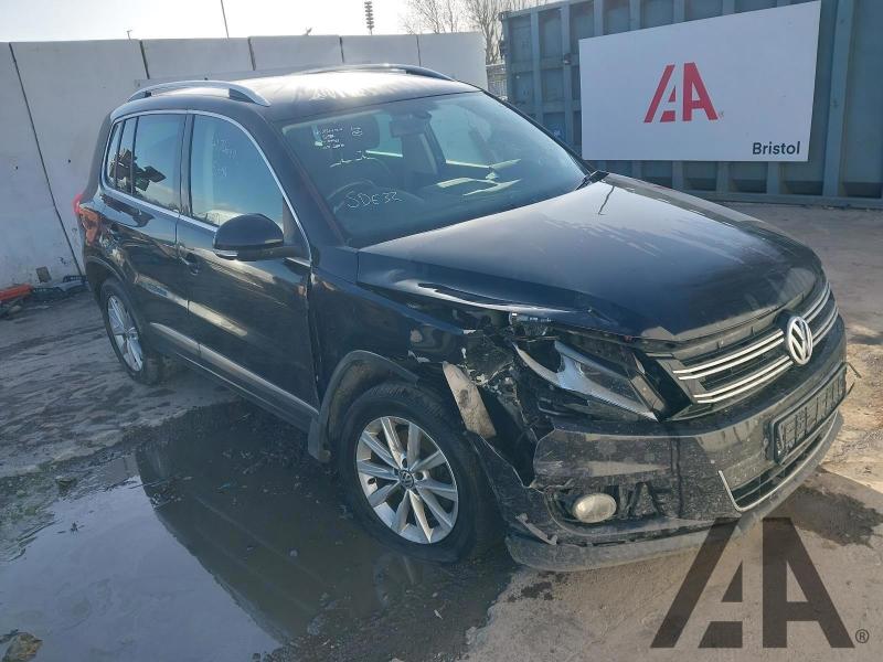 2012 VOLKSWAGEN TIGUAN SE TDI BLUEMOTION TECHNOLOGY 4 1968cc TURBO DIESEL SEMI AUTO 7 Speed 5 DOOR ESTATE