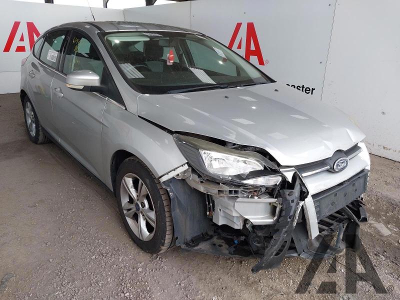 2011 FORD FOCUS ZETEC 1596cc PETROL MANUAL 5 Speed 5 DOOR HATCHBACK